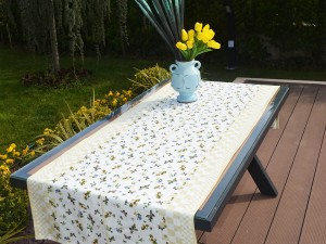 Yemeğinizi Giydirin: Masada Runner Şıklığı