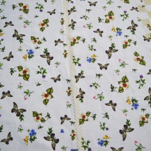 Kelebek Desenli Runner Dama Krem (%100 Keten) Kelebek Desenli Runner Dama Krem (%100 Keten)