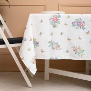 Baharın Müjdecisi Desenli Masa Örtüsü Pivoine  Baharın Müjdecisi Desenli Masa Örtüsü Pivoine